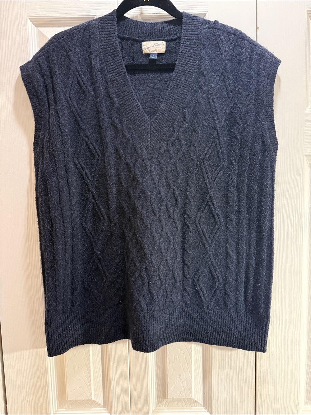 Universal Thread Women's Navy Cable Knit V-Neck Sweater Vest- light pilling